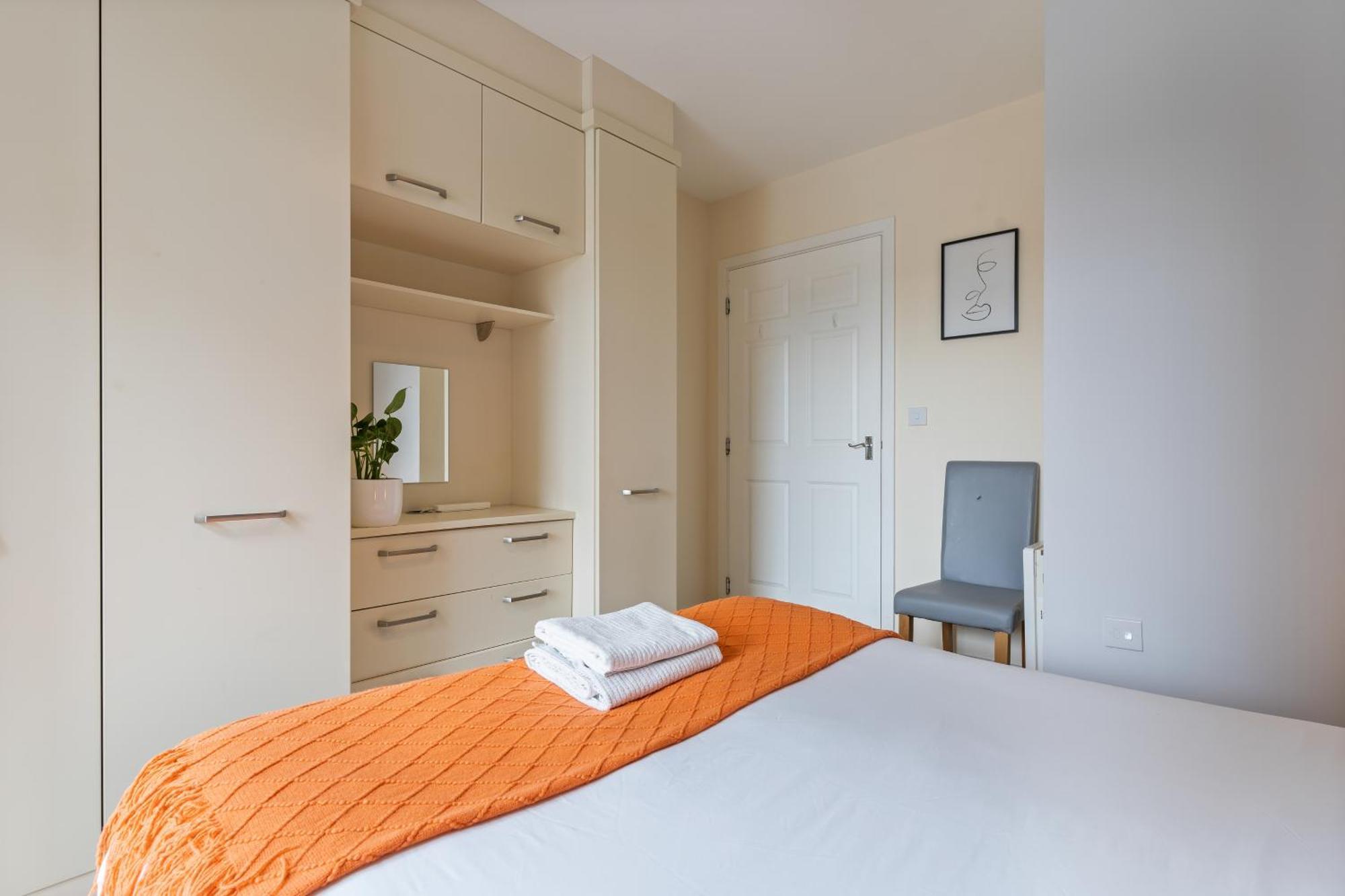 247 Serviced Accommodation In Telford 2 Bedroom Apartment Extérieur photo