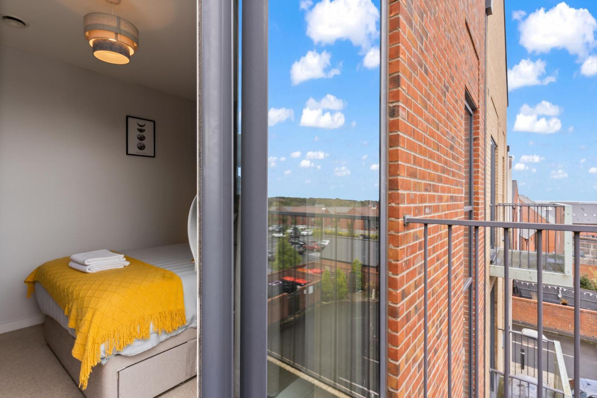 247 Serviced Accommodation In Telford 2 Bedroom Apartment Extérieur photo
